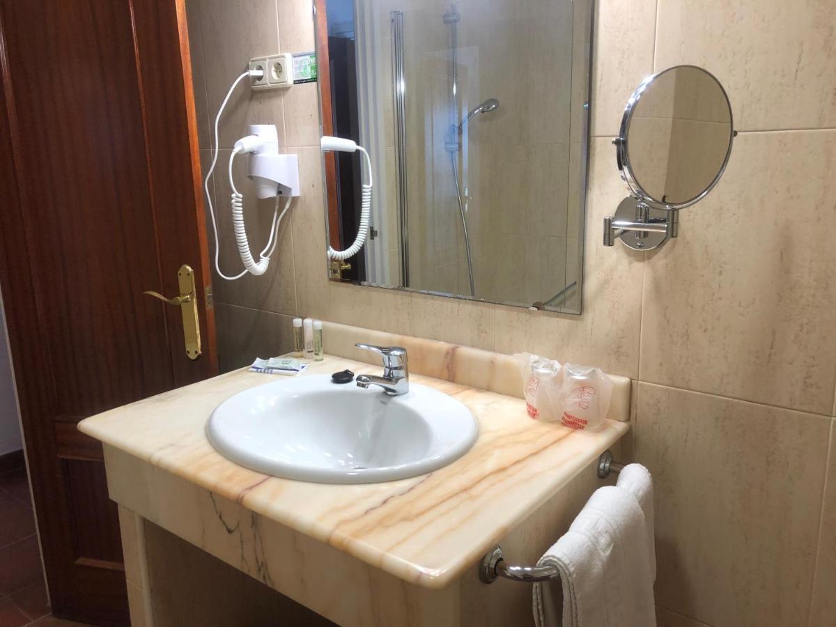 Hotel Josein Comillas Eksteriør bilde